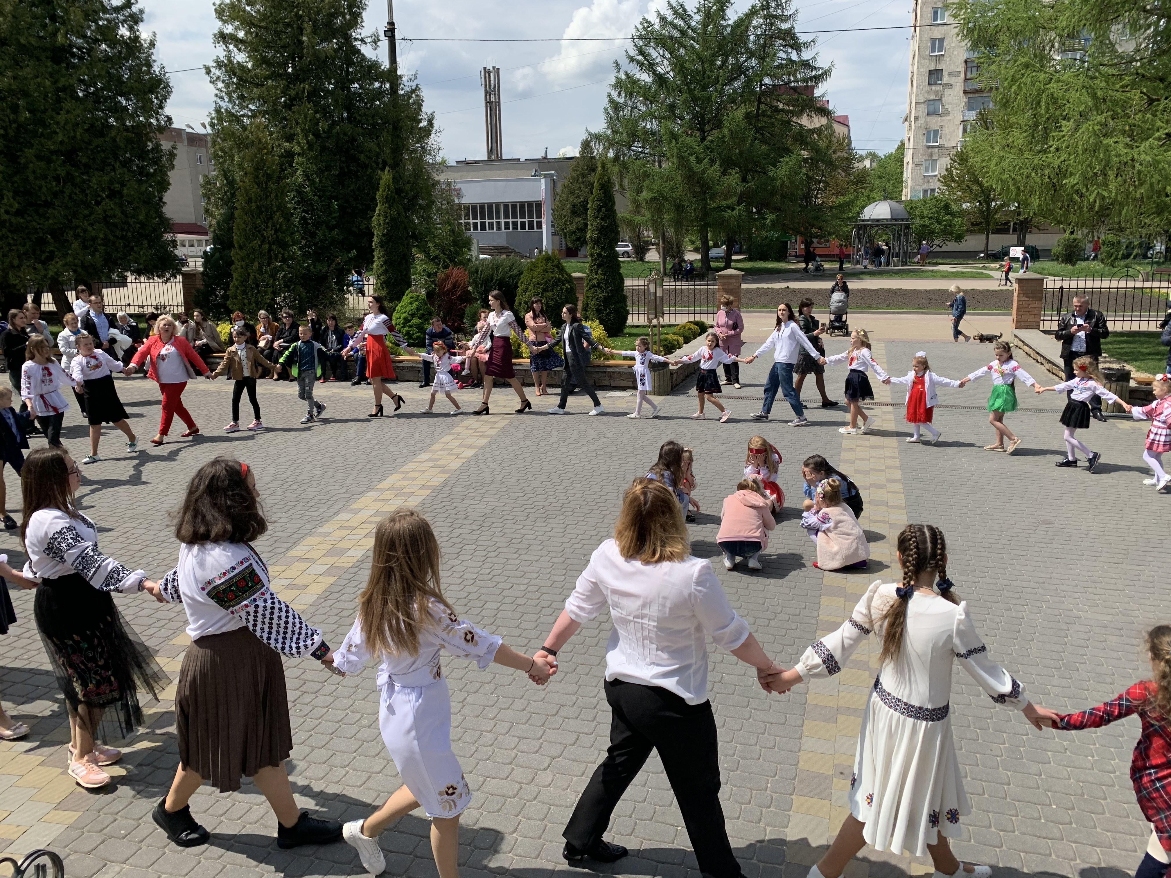 Великоднє обрядове гаївкове дійство за участю колективів «Веснянка» та «Писанка» 